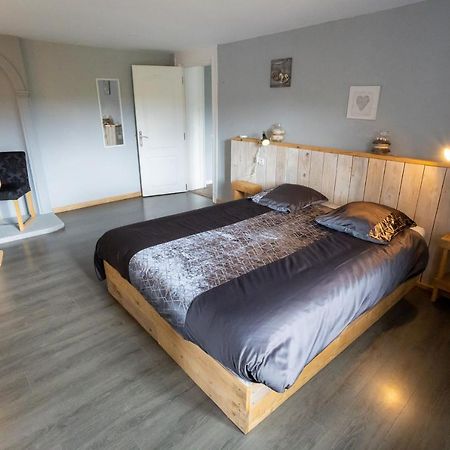 Gite 4 A 10 Pers Granges-sur-Vologne Luaran gambar
