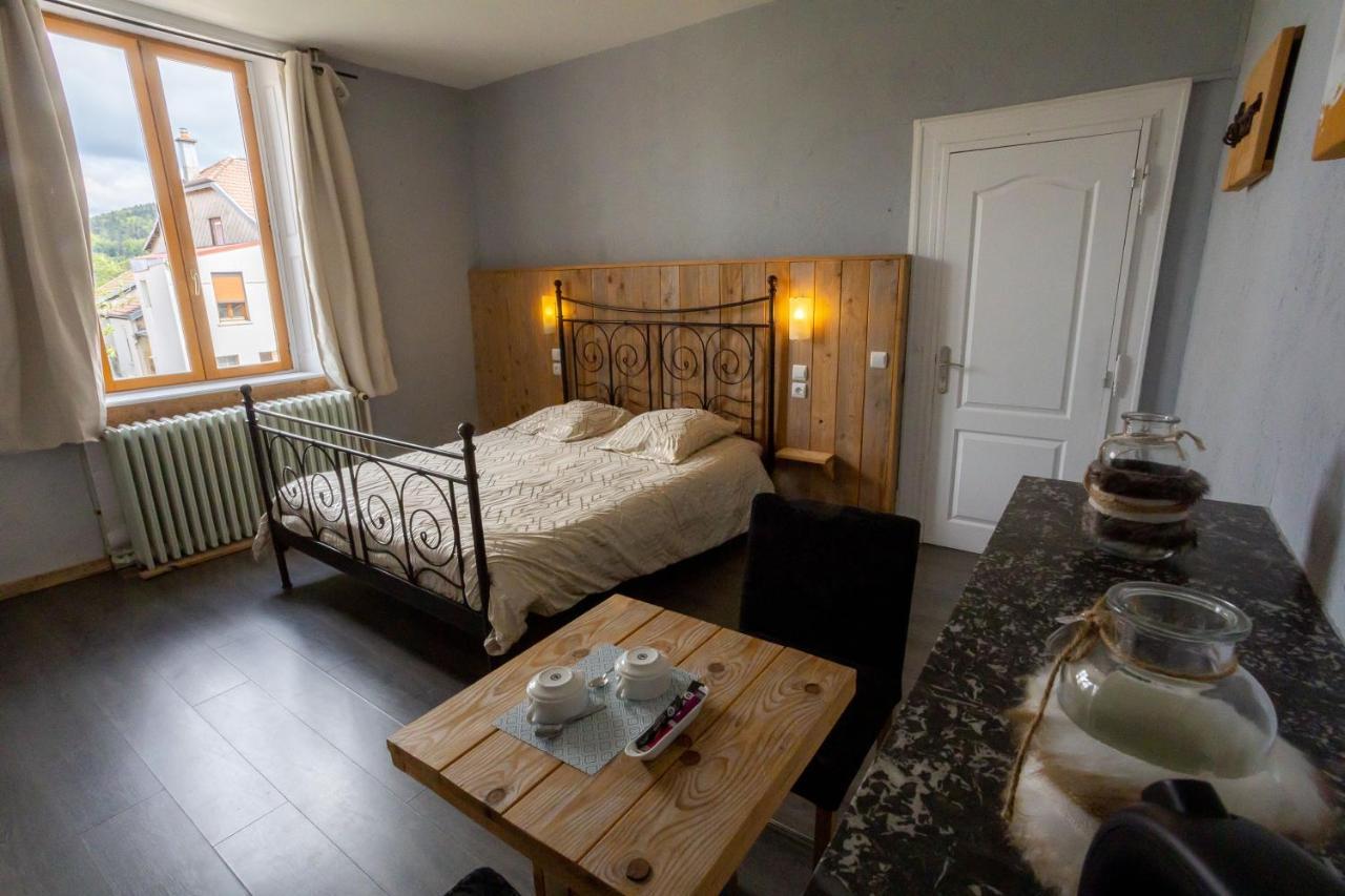 Gite 4 A 10 Pers Granges-sur-Vologne Luaran gambar